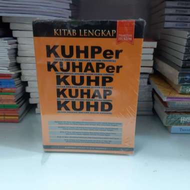 BUKU 5 KITAB LENGKAP KUHP KUHAP KUHD KUHPER KUHAPER Multivariasi Multicolor