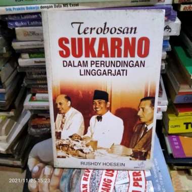 TEROBOSAN SUKARNO DALAM PERUNDINGAN LINGGARJATI RUSDY HUSEIN Multivariasi Multicolor