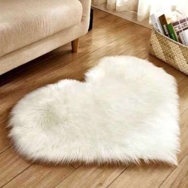Besson Karpet Bulu Decoration Heart Shaped Cushion Floor Mat B-340 Karpet Bulu Tebal Estetik Rafsur 