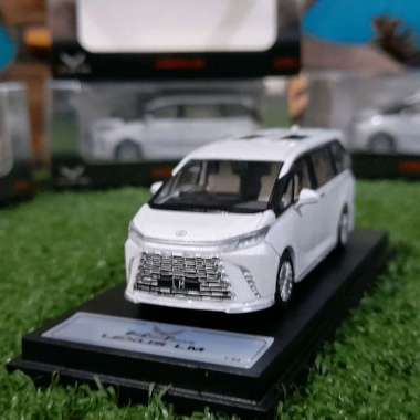 Diecast Miniatur Lexus LM LM300h LM350 putih skala 1:64
