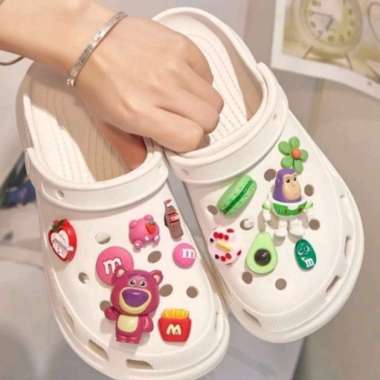 jibbitz crock roowns pin tempelan hiasan sendal kosongan&karakter Satu set mainan 6pcs