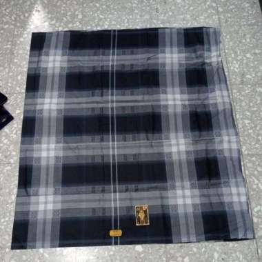 Wadimor Sarung Tenun Timbul Hitam Putih MOTIF 5