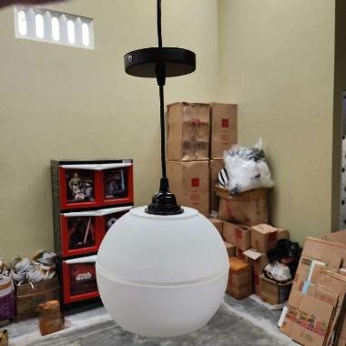 Lampu Gantung Minimalis kap bulat lampu hias gantung Kap bulat hitam