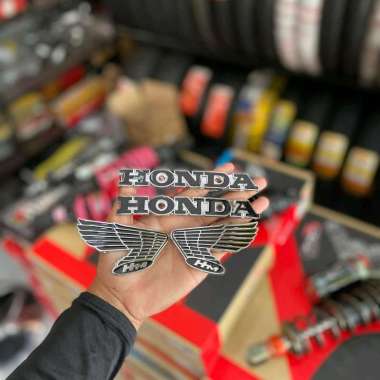 EMBLEM TANGKI TENGKI CB GELATIK CB 100 LOGO TANGKI IMPORT TAIWAN B