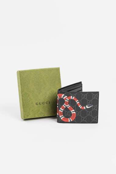 GUCCI BLACK GG SUPREME SNAKE WALLET (100% Authentic)