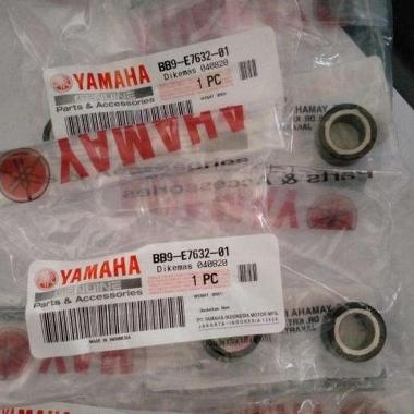 Yamaha Genuine Parts Roller Freego Set ( 6 Pcs ) Bb9-E7632-01 (B5D) Black