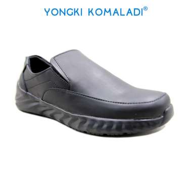 [ ORIGINAL ] YONGKI KOMALADI OLIVER PANTOFEL OL-OCN1333-23 MEN 41 Hitam