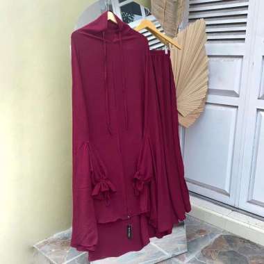 Yasmin Crinkle Airflow Syari Set Hijab dan Rok ( free cadar ) maroon