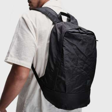 SYMA. Echo Foldable Backpack Black
