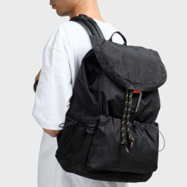 SYMA. Outrun Backpack Black