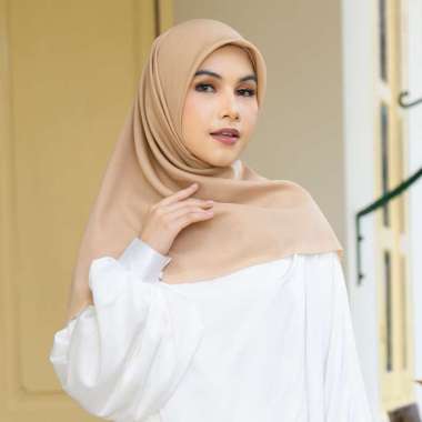 Lozy Hijab - Dya Voal (Hijab Segiempat Voal Polos Lasercut Zigzag) Soft Nude