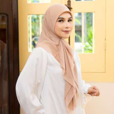 Lozy Hijab - Dya Voal (Hijab Segiempat Voal Polos Lasercut Zigzag) Wheat