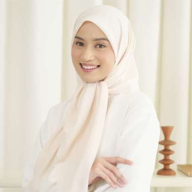Lozy Hijab - Dya Voal (Hijab Segiempat Voal Polos Lasercut Zigzag) Ivory