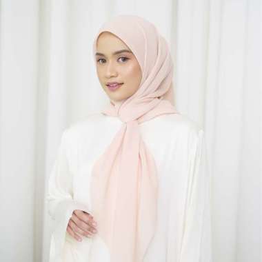 Lozy Hijab - Dya Voal (Hijab Segiempat Voal Polos Lasercut Zigzag) Soft Pink