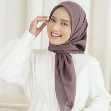 Lozy Hijab - Dya Voal (Hijab Segiempat Voal Polos Lasercut Zigzag) Sparrow