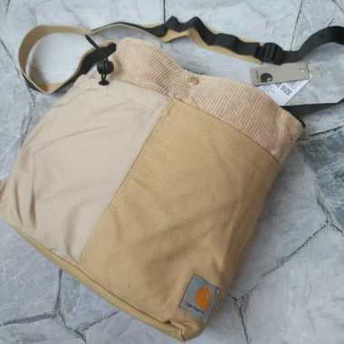 Tas Selempang Carhart Cream