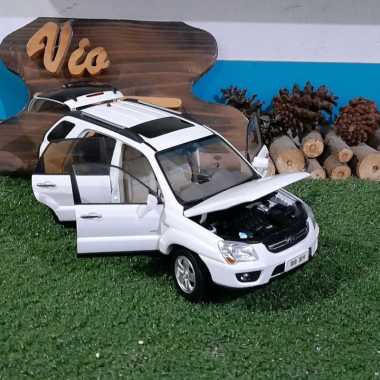 Diecast Miniatur KIA Sportage skala 1:18