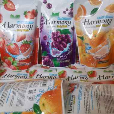 Harmony sabun mandi cair 400 ml Strawberry Alpine