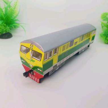 MINIATUR LOKOMOTIF BB304 KUNING HIJAU