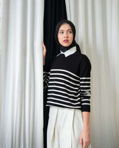 Heaven Lights - Cotton Stripe Knitwear - Knitwear Rajut Garis Garis Wanita M/L Black