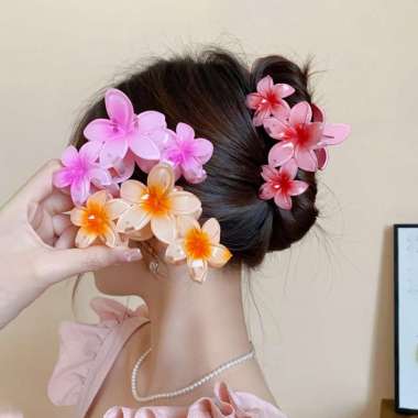 OEM ONE-C1152 Jepit Rambut 3 Bunga Kamboja Frangipani Hairclip / Hair Claw Jedai Kamboja Bali Triple