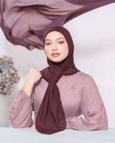 Heaven Lights - Voal Plain - Hijab Voal Polos Segi Empat Plum