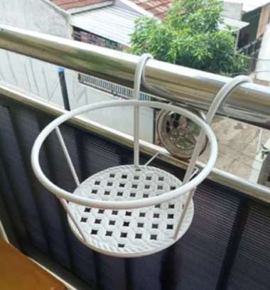 Standing Pot Bunga Tempat Pot Bunga Aesthetic Pot Bunga Gantung Tatakan Pot Rak Pot Bunga dari Besi 