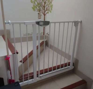 Pembatas Anak Bayi Pagar Tangga Kuat Pagar Bongkar Pasang Tebal Pagar Pengaman Anak Main Pagar Tingg