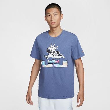 NIKE Men Basketball James LeBron Tee Monopoly T-Shirt Kaos Basket Pria [HF6190-491] S Diffused Blue