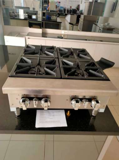 Wintech WTH-CG4-24 Countertop Gas Kompor 4 Tungku / Gas 4 Open Burner - Kompor Resto 4 Tungku