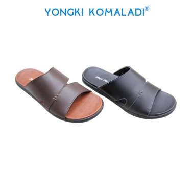 YONGKI KOMALADI HALTON SANDAL PRIA OL-AD4107-25 43 Hitam