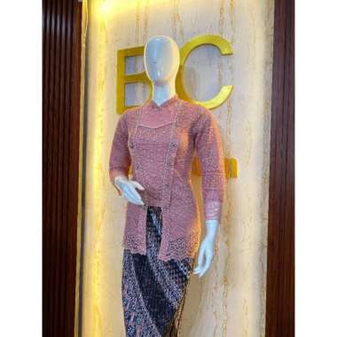 kebaya kutu baru hijab kebaya modren kebaya wisuda kebaya brukat kebaya aprilia rosegold