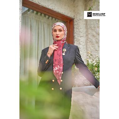 Vivi Zubedi The Blooming Opulence Series Kalopsia Scarf - Maroon