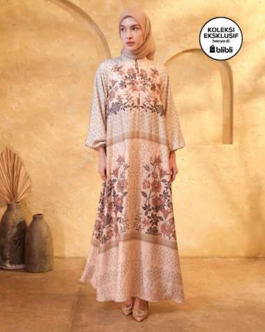 Heaven Lights Alani Dress - Pearl M