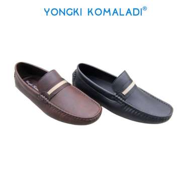 YONGKI KOMALADI SEPATU MOCCASIN PRIA OL-DNL302-25 40 Hitam