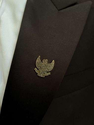 Houseofcuff pin bros untuk jas motif wayang barong khas indonesia Garuda