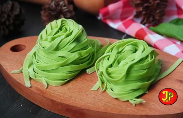 MIE LEBAR GEPENG MENTAH HIJAU CASIM KRITING