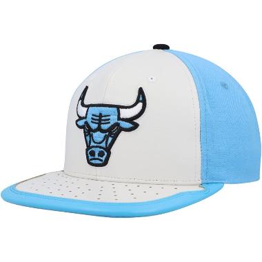 Mitchell & Ness Nba Day One Snapback Nba Bulls - Topi Basket Unisex [HHSS4374-CBUYYPPPWHL ] OS White