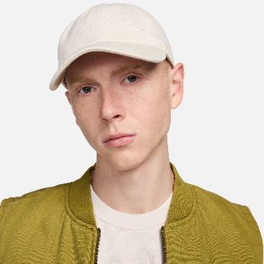 NIKE Unisex Sportswear Club Unstructured Cap Topi Pria / Wanita [FZ5698-104] L/XL Lt Orewood Brn/Sai