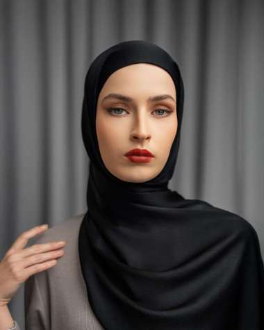 Heaven Lights - Dena Instan - Hijab Pashmina Instant Polos Black