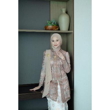 Kartini Series by Sarah The Label + Free Brooch M Caramel