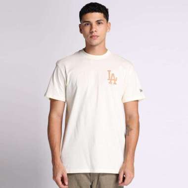 New Era Men Sportswear T-shirt Essential Fw25 Los Angeles Dodgers Kaos Pria [14701219] S Chrm White