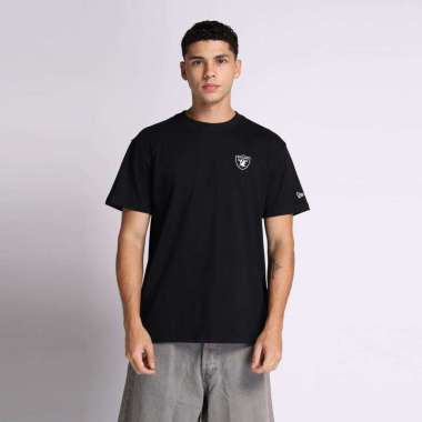 New Era Men Sportswear T-shirt Ss Tee Essential Fw25 Los Angeles Raiders Kaos Pria [14701220] L Blac