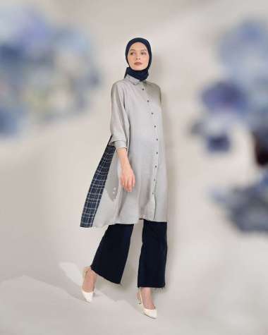 Heaven Lights - Floren Long Shirt - Atasan Tunik Motif Wanita S Navy