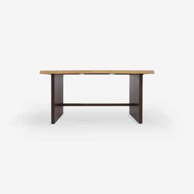 KANA Sanajan - Meja Makan