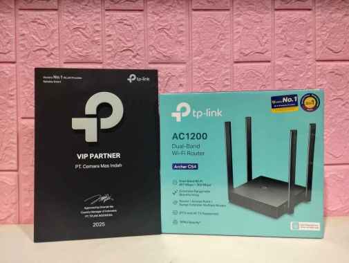 TP-LINK Archer C54 AC1200 Dual-Band Wi-Fi Router. C54