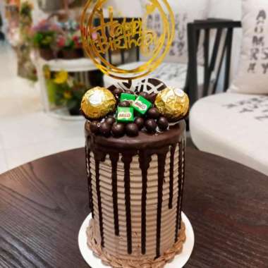 Mini Tall Cake kue coklat milo kue tinggi cake milo kue ulang tahun birthday cake black forest tart 