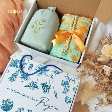 [BARMU] PAKET MUKENA DAN SAJADAH TURKI PACKING BOX KADO GURU HADIAH ULANG TAHUN WEDDING HAMPERS Klf 
