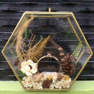 Tempat Mahar Perhiasan Terarium Hexagon Nama Akrilik Gold Gelang Kaku