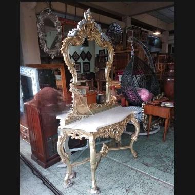 Meja Rias Tolet Ukir Kayu Jati Warna Kombinasi
